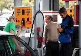 انتقال بنزین مورد نیاز تهران تا دو روز آینده به پایتخت