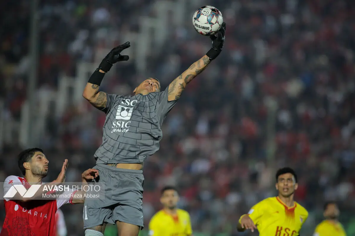هفته دهم لیگ برتر فوتبال ایران؛ پرسپولیس - فولاد