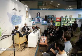 حضور سخنگوی وزارت خارجه در نمایشگاه کتاب تهران
