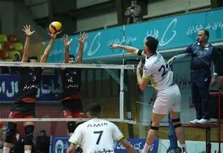 جدال سخت برای هشتمین سهمیه پلی آف لیگ والیبال