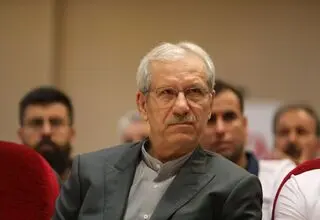 هوشنگ نصیرزاده: کسی که مستقر است شانس بیشتری برای ماندن دارد