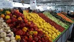 نگاهی به بازار میوه و سبزیجات؛ خیار و کاهو همچنان گران!