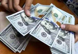 اعلام آخرین قیمت یورو و دلار در بازار آزاد؛ نرخ دلار در آستانه کانال مهم ۱۶۰ هزار تومان