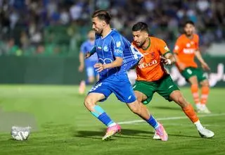 مهران احمدی با استقلال تمرین کرد