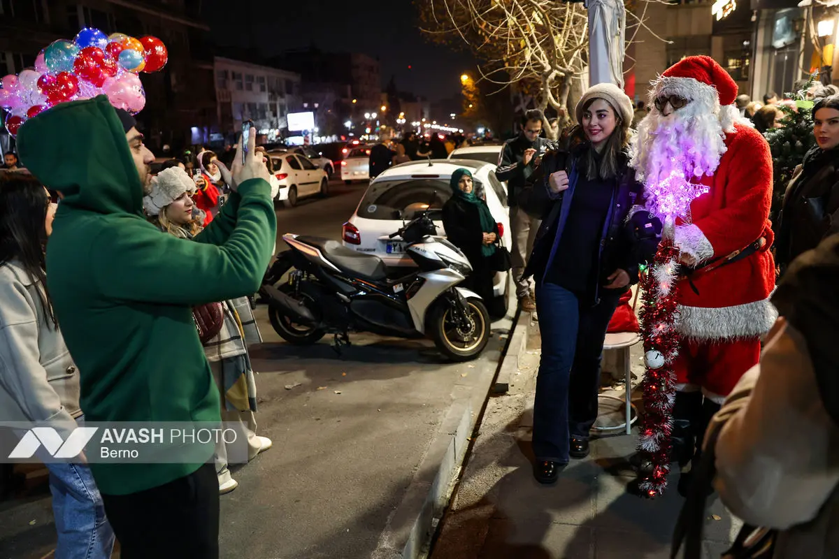 حال و هوای شب کریسمس - تهران