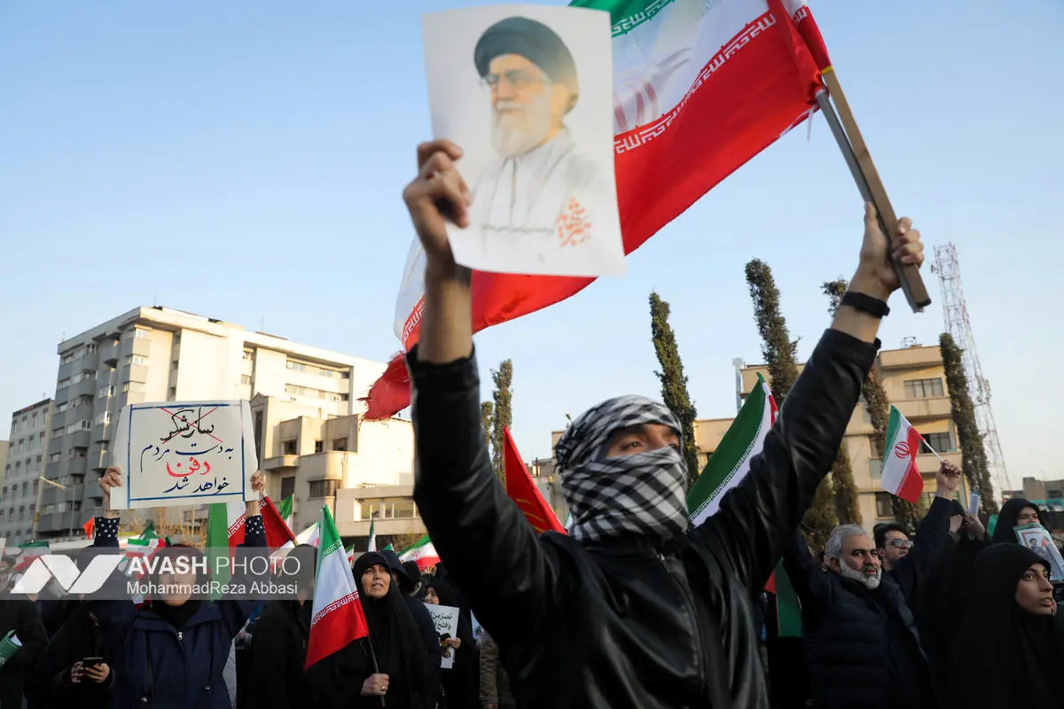 مراسم بیعت با سومین رهبر انقلاب اسلامی در تهران