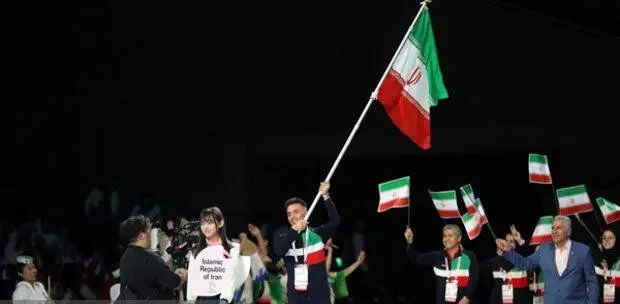 رژه کاروان ورزش ایران در المپیک بیست و پنجم ناشنوایان