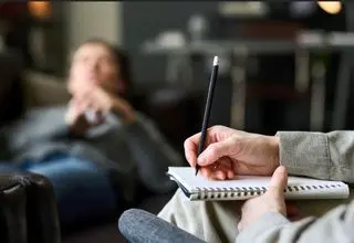 برچسب‌های روانی، مانع درمان واقعی