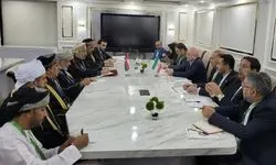دیدار قالیباف و رئیس مجلس عمان در حاشیه نشست PUIC
