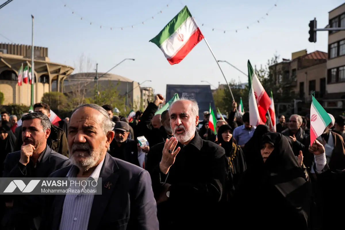 تشییع پیکر دریابان شهید «علیرضا تنگسیری» و جمعی از شهدای والامقام