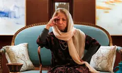 «ایران درودی» بانوی خیال و رنگ‌ها