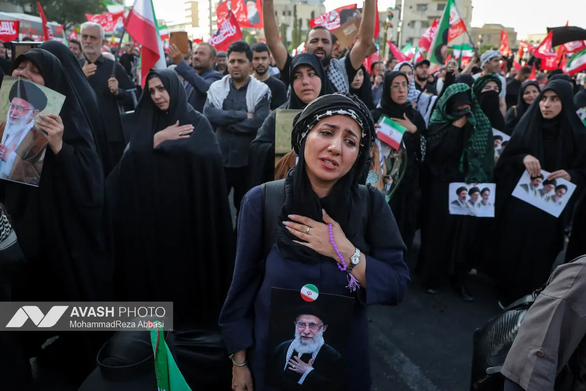 مراسم تشییع پیکر مطهر رهبر شهید انقلاب در تهران - ۲