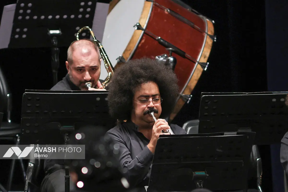 ارکستر سمفونیک تهران به رهبری پانیذ فریوسفی