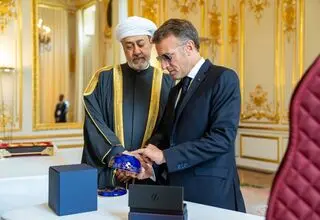 ادعای فرانسه مبنی بر همکاری با عمان برای مین‌روبی تنگه هرمز