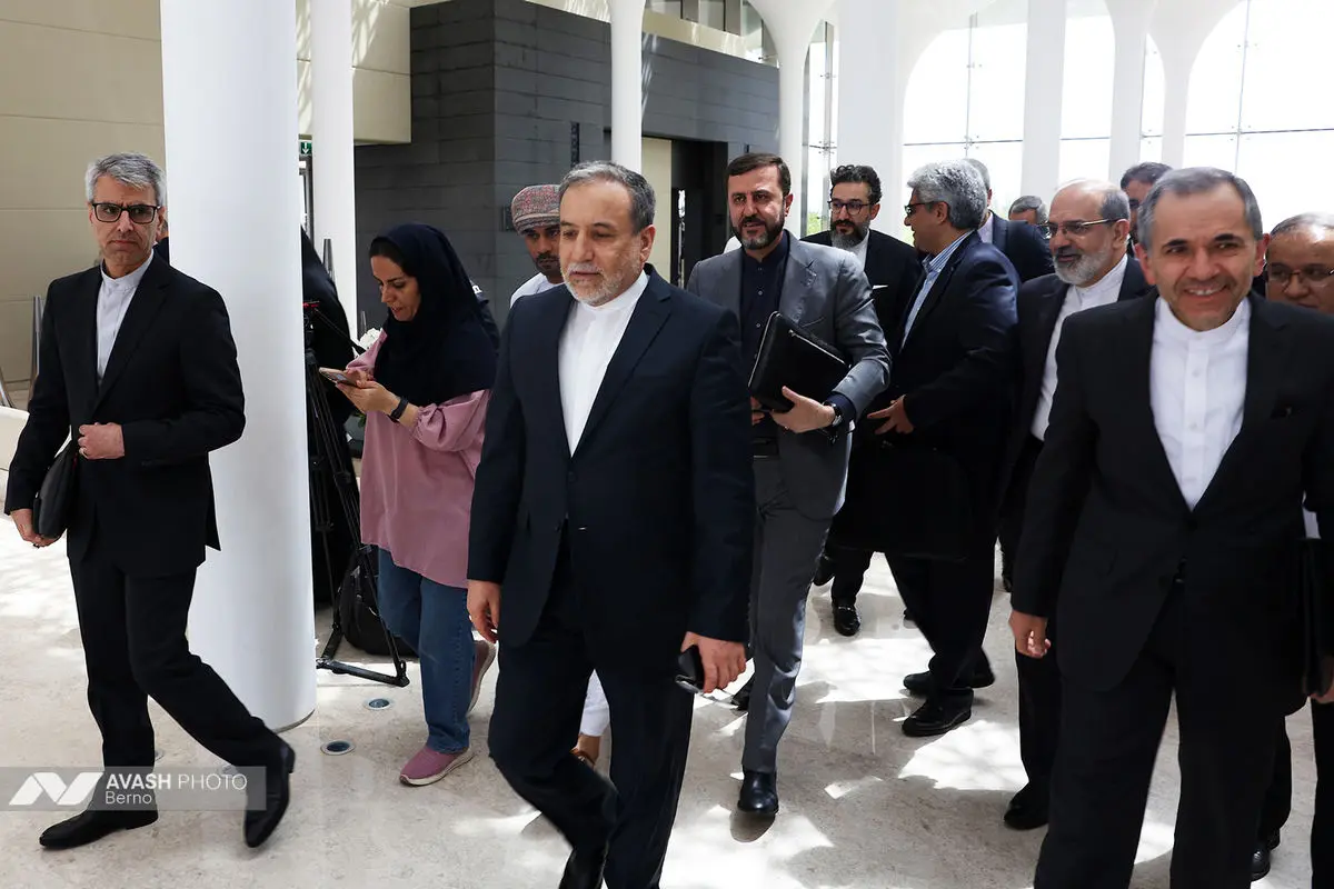 هیات مذاکره کننده ایران پیش از آغاز دور سوم مذاکرات ایران و آمریکا در عمان