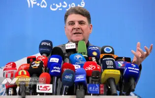 در دوران جنگ اختیارات استانداران بیشتر از وزیر بود