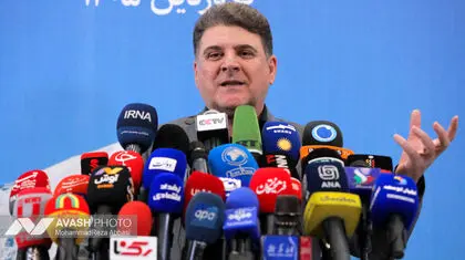 در دوران جنگ اختیارات استانداران بیشتر از وزیر بود