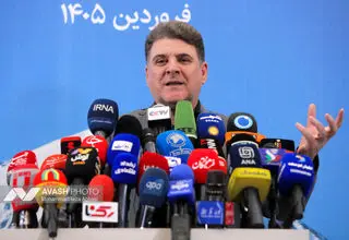 در دوران جنگ اختیارات استانداران بیشتر از وزیر بود