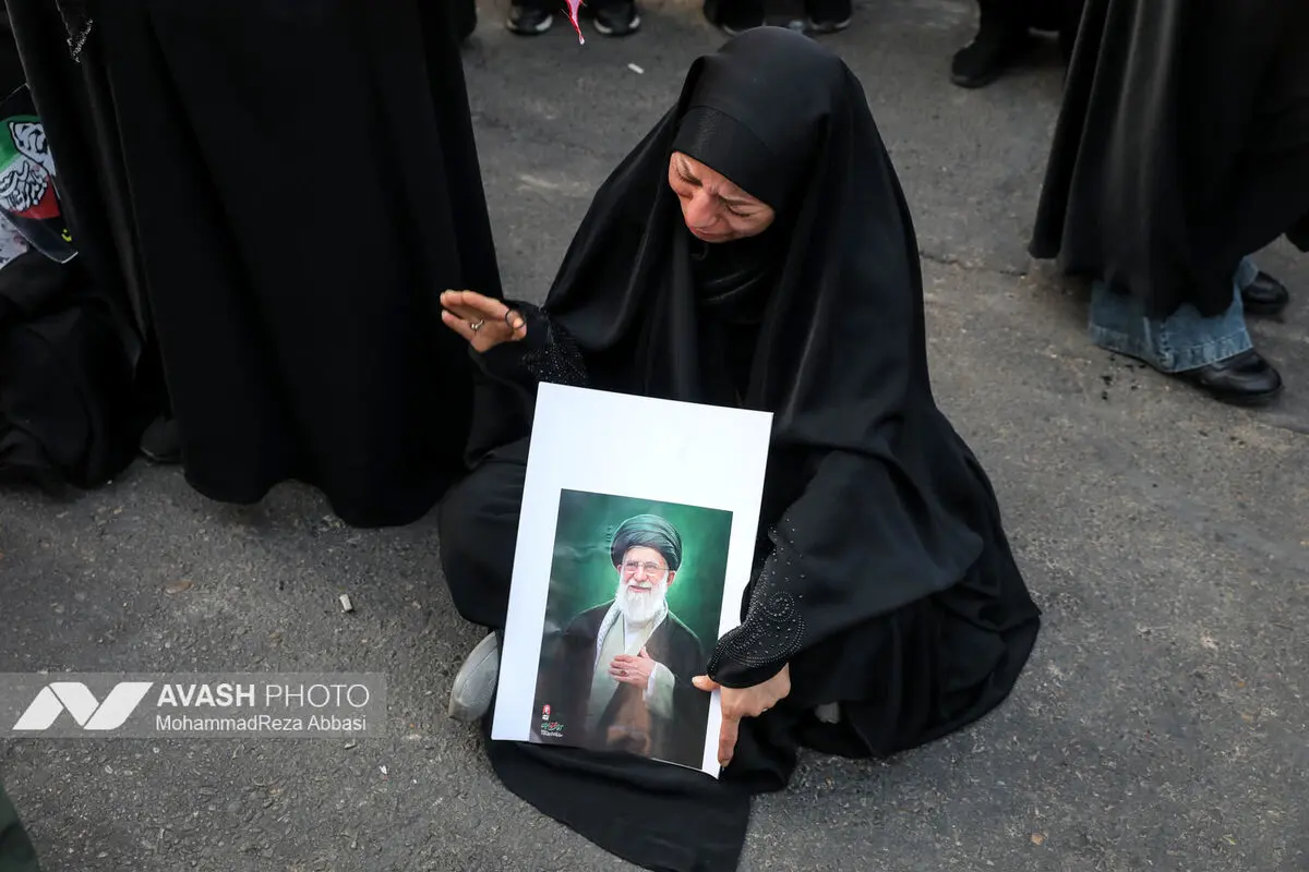 مراسم تشییع پیکر مطهر رهبر شهید انقلاب در تهران - ۲