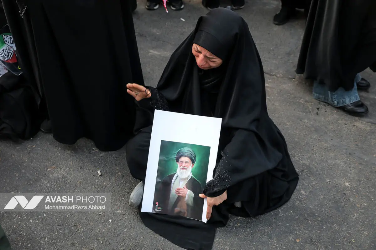 مراسم تشییع پیکر مطهر رهبر شهید انقلاب در تهران - ۲