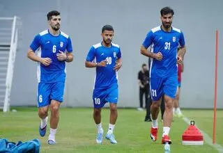 وقتی رقبای ایران با برزیل و انگلیس گرم می‌کنند!