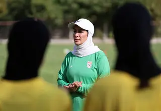 راز ماندگاری مربیان بدون موفقیت در فوتبال زنان