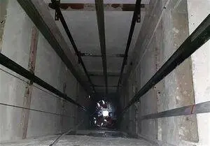 نجات معجزه‌آسای جوان ۲۲ ساله از عمق گودال