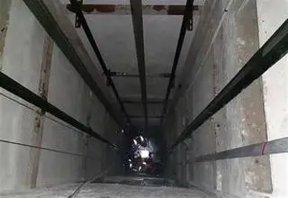 نجات معجزه‌آسای جوان ۲۲ ساله از عمق گودال