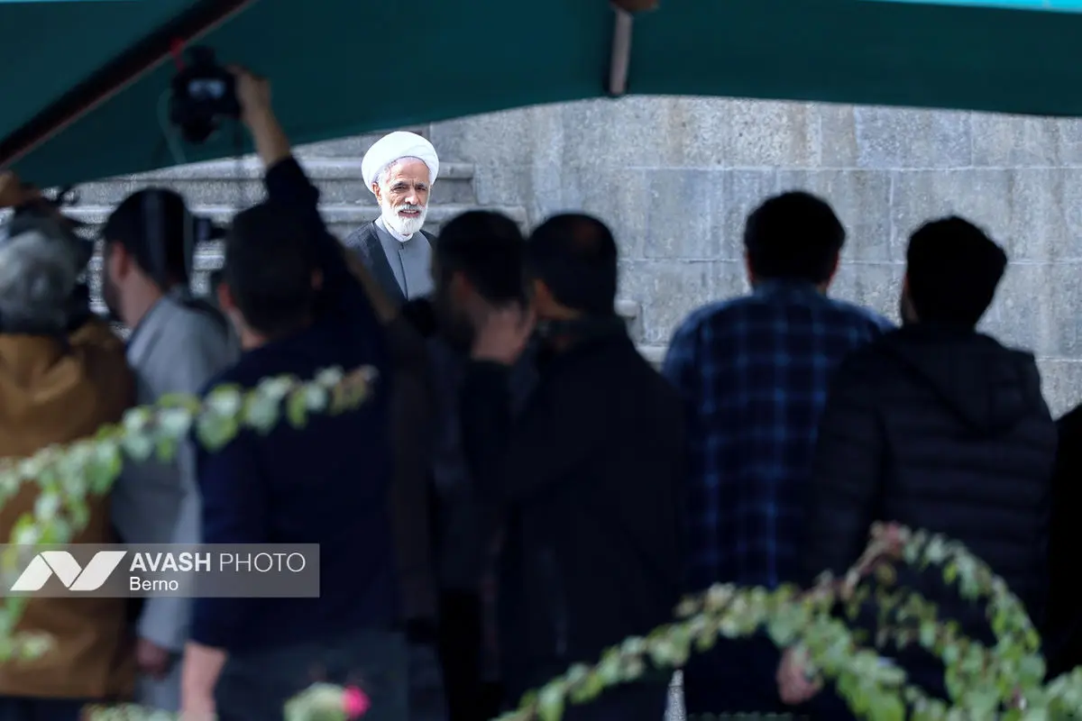 اعضای هیأت دولت در جمع خبرنگاران