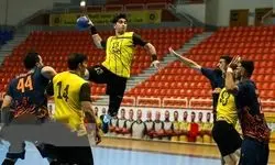 مس صدرنشین لیگ برتر هندبال مردان