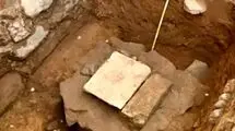 «سنگ پادشاهی» 500 ساله از «فاضلاب» بیرون آمد 