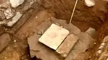 «سنگ پادشاهی» 500 ساله از «فاضلاب» بیرون آمد 