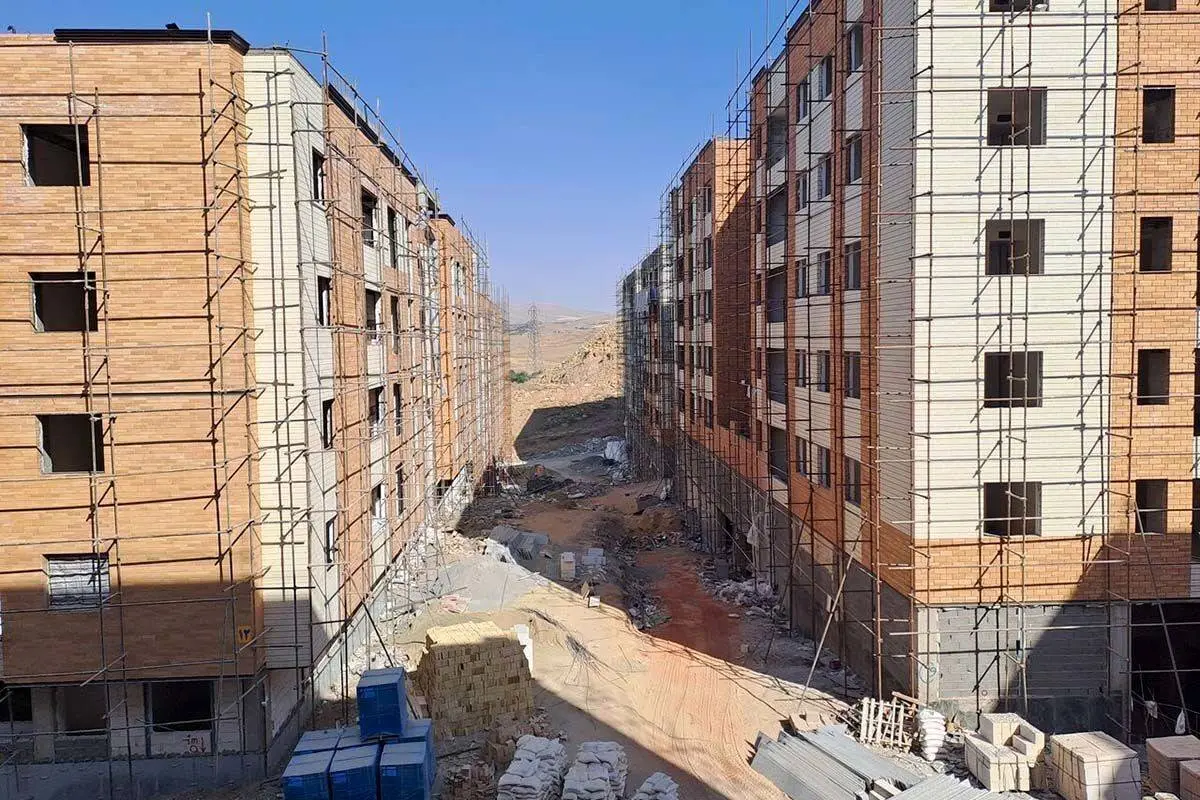 وام کم‌بهره برای دهک‌های پایین؛ دولت توان تأمین ۲۵۰۰ همت منابع مالی را دارد؟