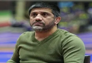 دبیر: مسئولیت‌پذیر باشید و برای نام ایران کشتی بگیرید
