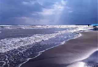 دریای مازندران تعطیل شد