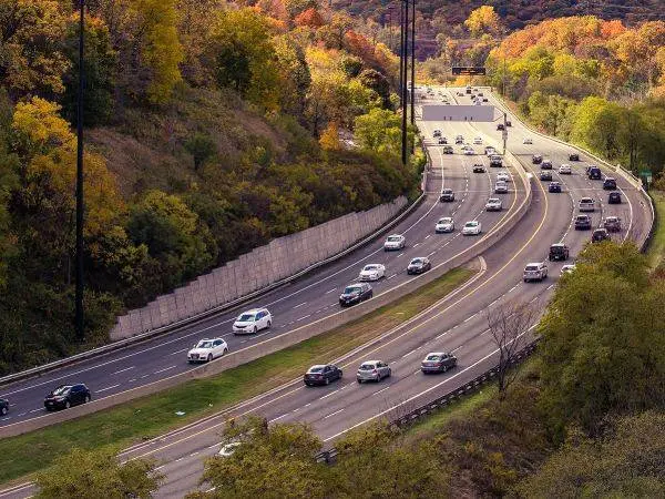 آغاز عملیات اجرایی آزادراه پردیس - هراز با مشارکت بخش خصوصی