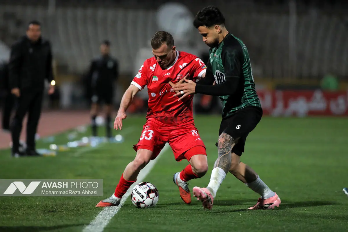 دیدار تیم های فوتبال  پرسپولیس تهران و خیبر خرم آباد