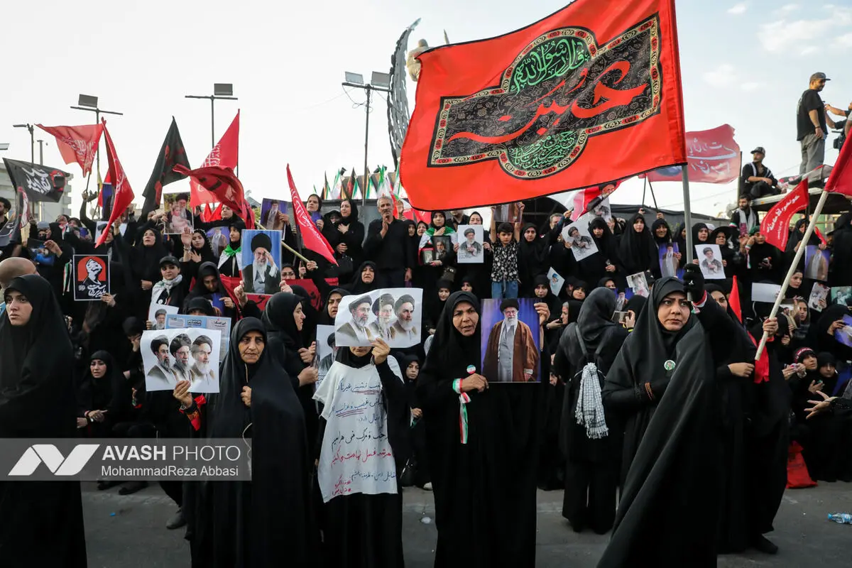 مراسم تشییع پیکر مطهر رهبر شهید انقلاب در تهران - ۱