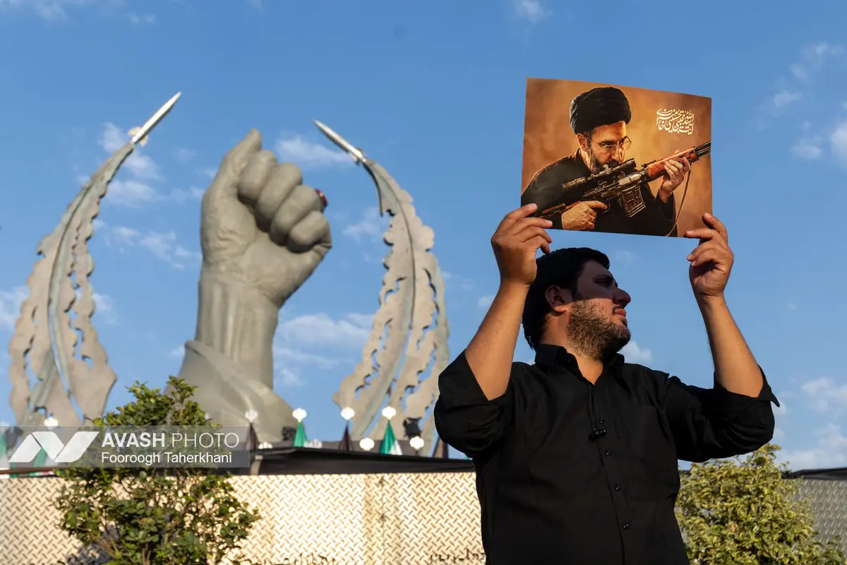 مراسم تشییع پیکر مطهر رهبر شهید انقلاب در تهران - ۴