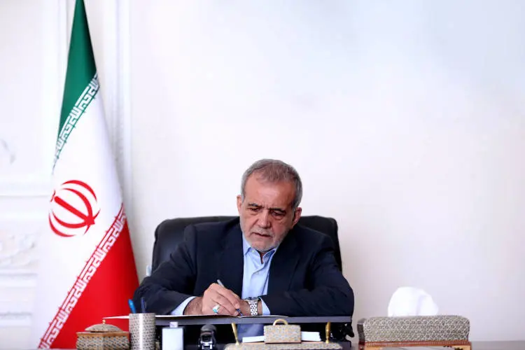 ابلاغ قانون معاهده حقوقی ایران و هند توسط رئیس‌جمهور
