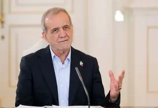 پزشکیان: وزارتخانه‌های کشور نقش بی‌بدیلی در تحکیم همکاری‌های اقتصادی و امنیتی دارند