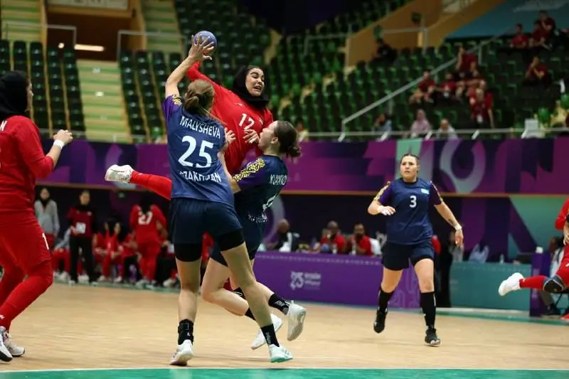 شکست تیم هندبال بانوان برابر قزاقستان