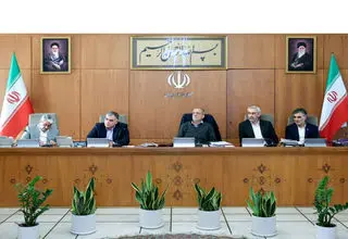 تاکید دکتر پزشکیان بر تسریع در اجرای قرارداد توسعه میدان نفتی آزادگان