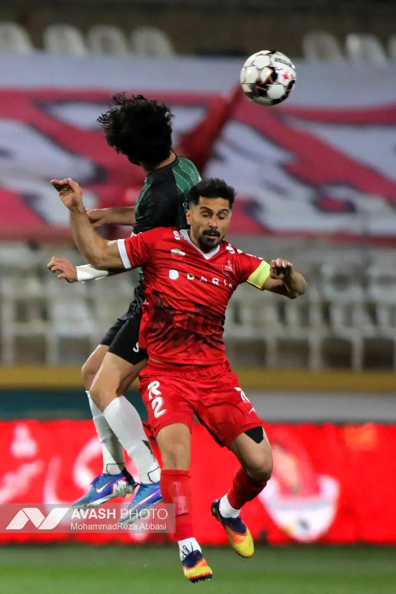 دیدار تیم های فوتبال  پرسپولیس تهران و خیبر خرم آباد