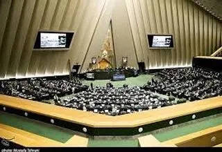نمایندگانی که به مردم توهین می کنند