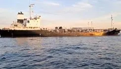 توقیف دو شناور متخلف قاچاق سوخت در خلیج فارس