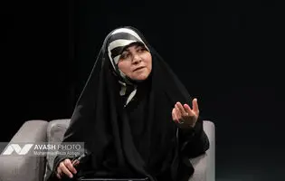 سکینه سادات پاد: خیلی جاها باید زیر تانک می‌رفتم