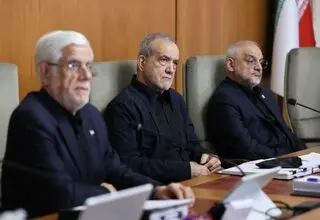 پزشکیان: مردم عراق در خیابان‌ها و پارک‌ها در انتظار حضور پیکر رهبر شهید بودند