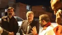 بازدید رئیس شورای اطلاع‌رسانی دولت از منازل آسیب‌دیده قم