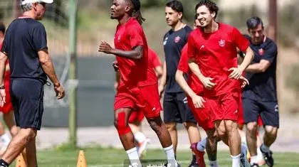 نیمکت نشینی احتمالی بیفوما و خدابنده لو مقابل گل‌گهر